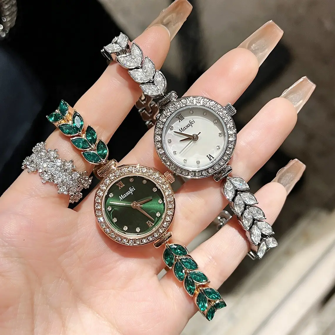 Luxury Mermaid Watch for Women with Green Leaves Design - Image 3