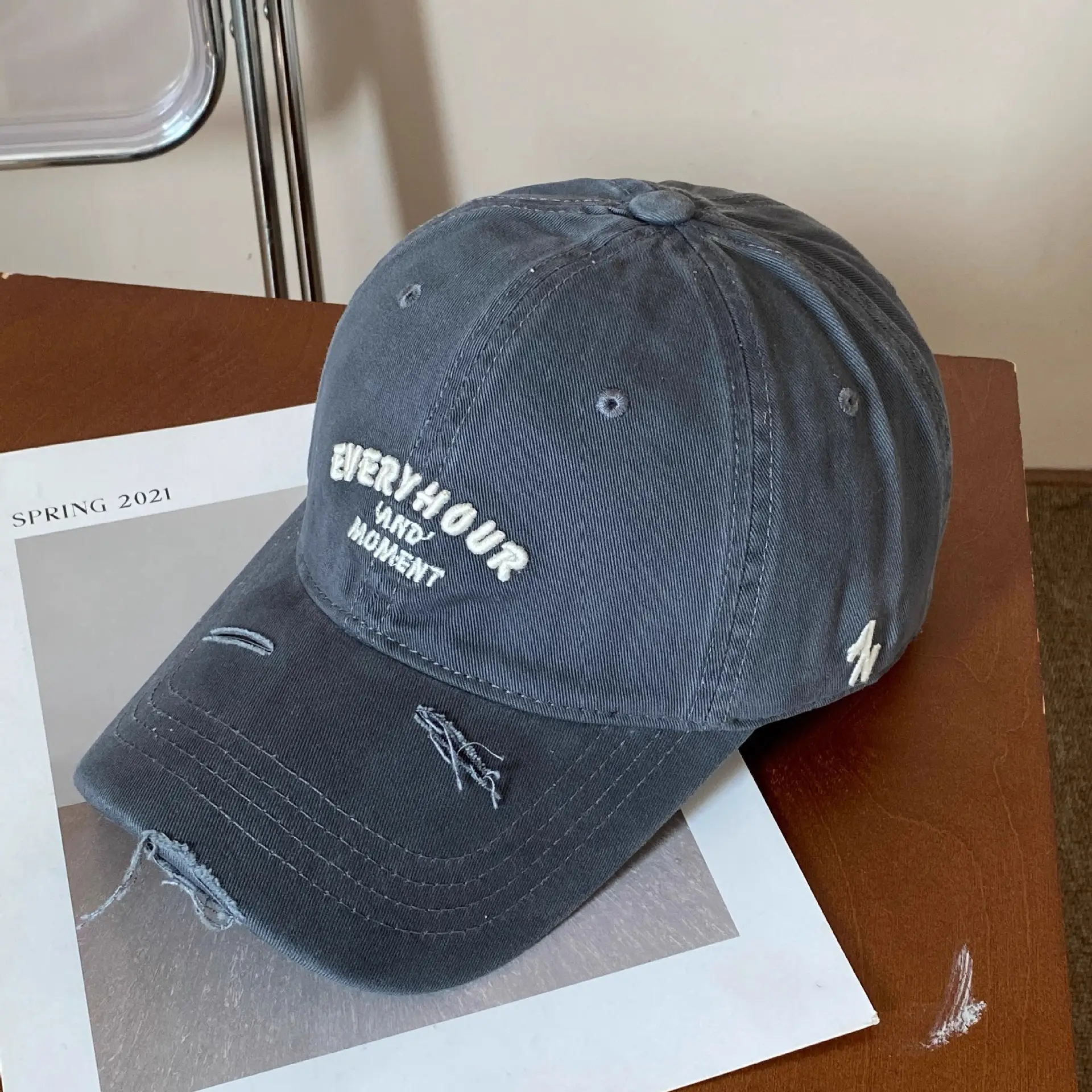 Vintage Red Embroidered Baseball Cap for Women - Image 5