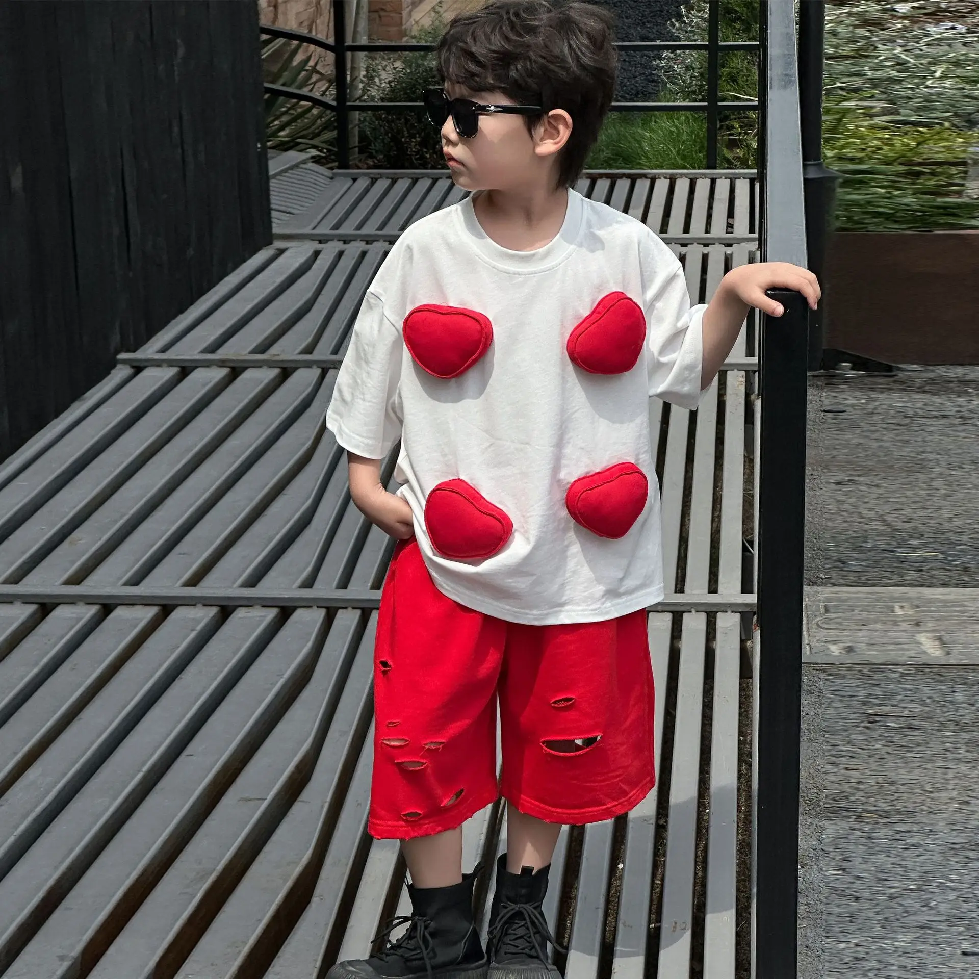 2025 Boys T-shirt Red Heart Print Cotton Shorts Set — feature 14