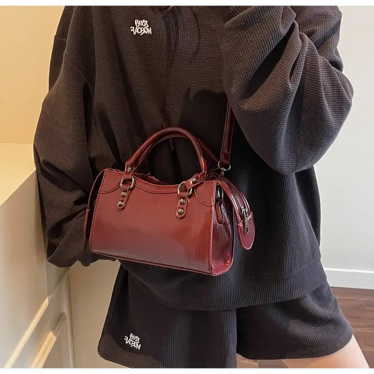Women's White Crossbody Handbag 2025 Spring Summer — feature 18