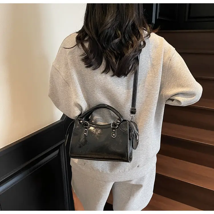 Women's White Crossbody Handbag 2025 Spring Summer — feature 20