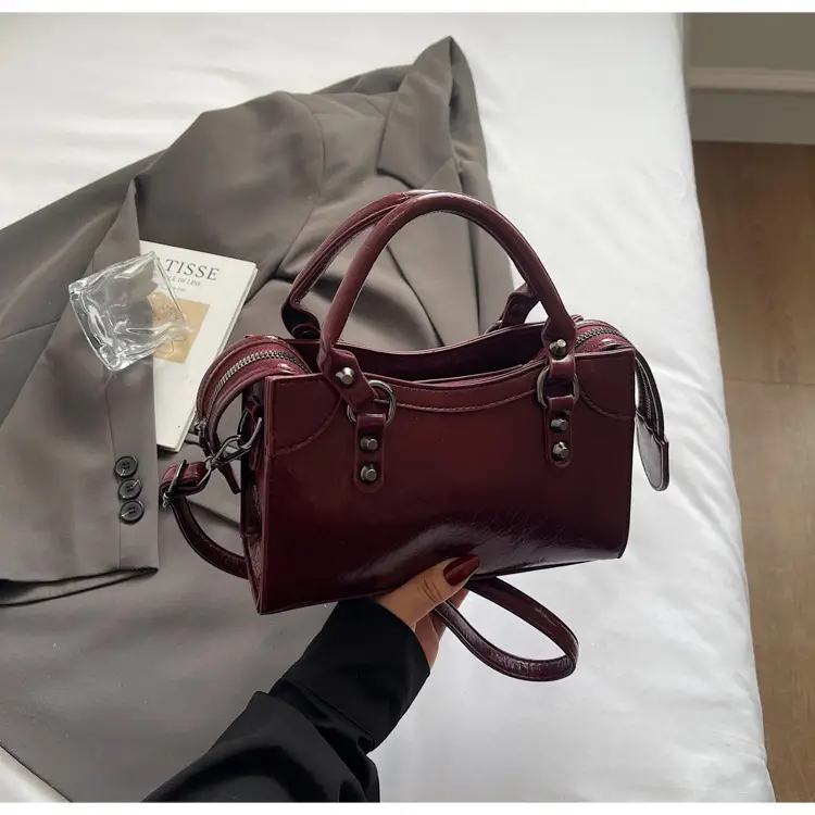 Women's White Crossbody Handbag 2025 Spring Summer — feature 26