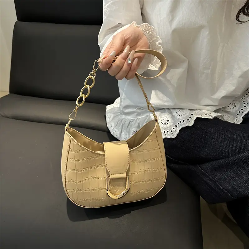 Women's White Embroidered Shoulder Bag with Gold Buckle - Image 8