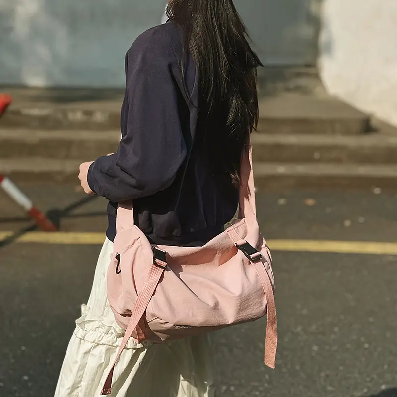 Pink Korean Style Shoulder Bag 2025 Trendy Large Capacity Sports Satchel Design - Image 8