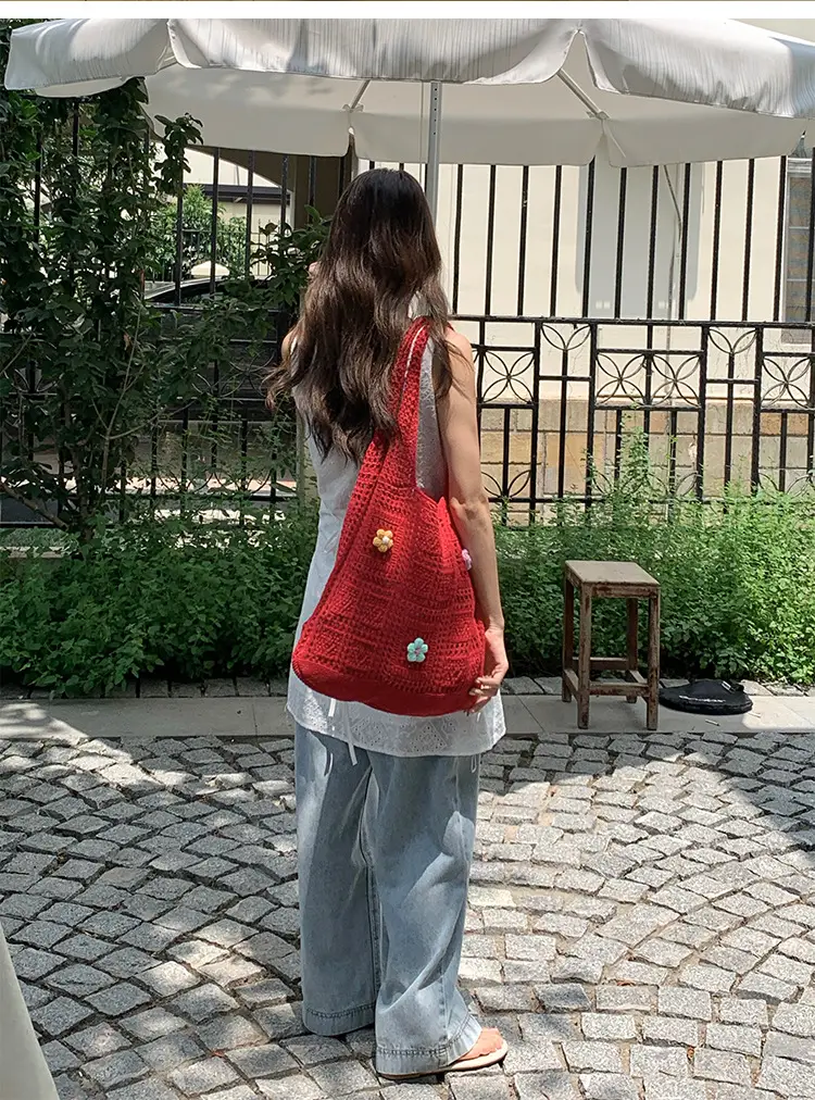 Red Flower Knitted Shoulder Bag for Women — feature 9