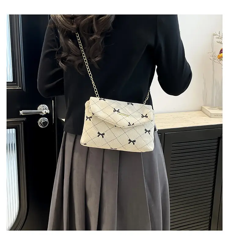 2025 New Bow Chain Corduroy Shoulder Bag — feature 18