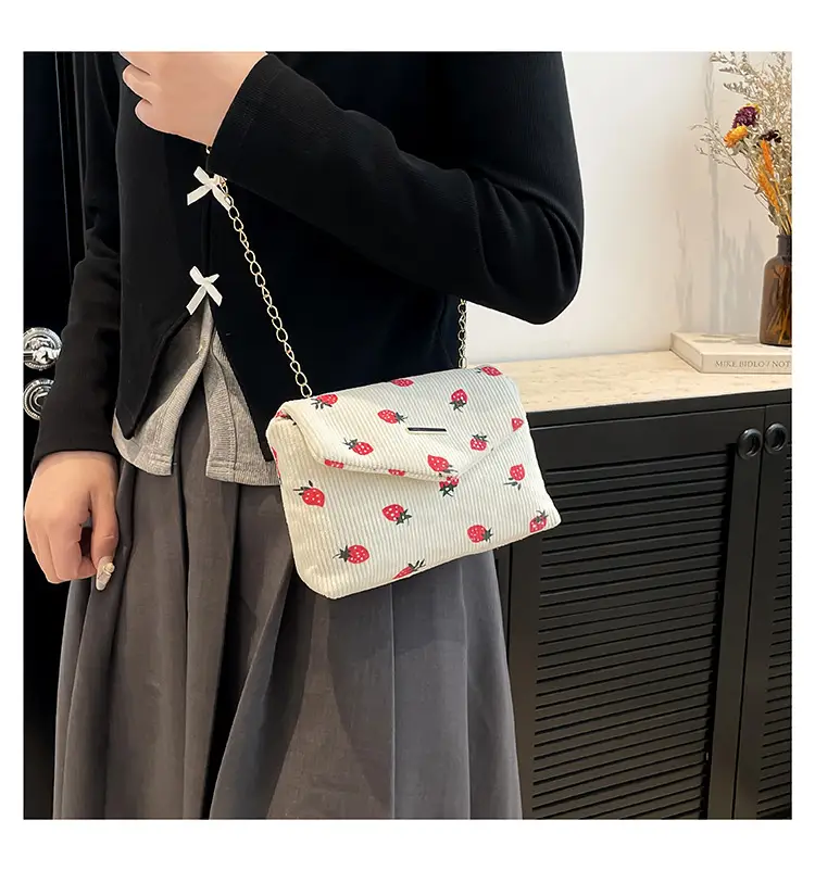 2025 New Bow Chain Corduroy Shoulder Bag — feature 22