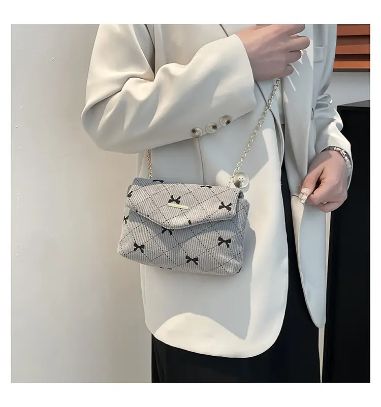 2025 New Bow Chain Corduroy Shoulder Bag — feature 28