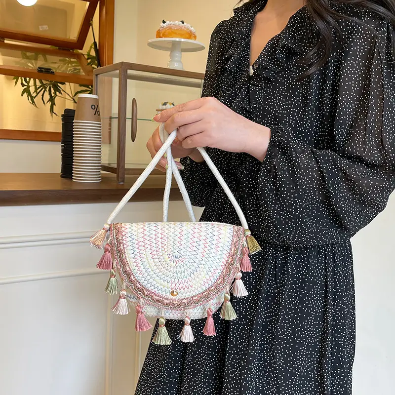 Women's 2025 Straw Shoulder Bag with Tassels - Image 6