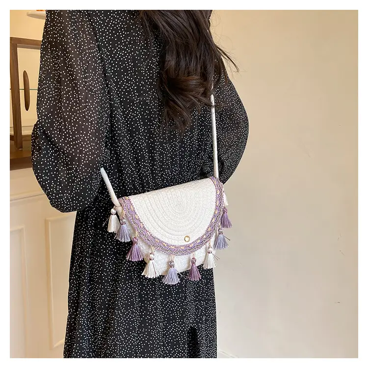 Women's 2025 Straw Shoulder Bag with Tassels — feature 18