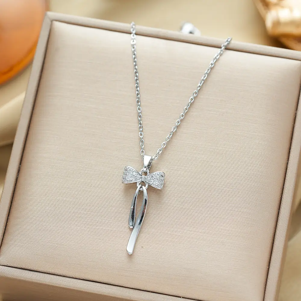 Titanium Necklace Star Red Crystal High End Fashion
