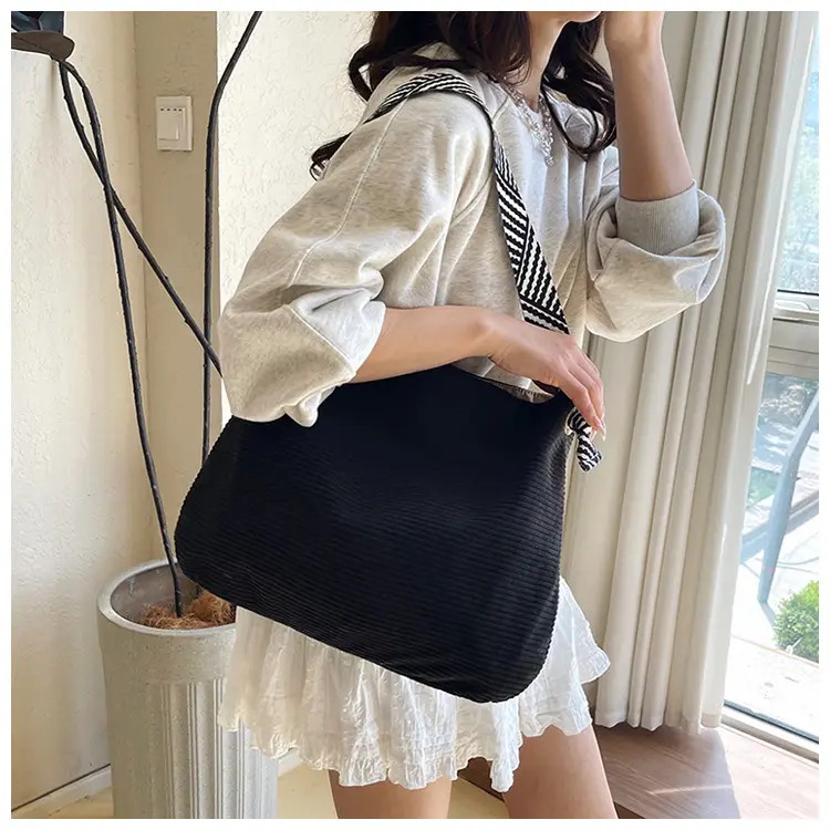 Women's Green Straw Shoulder Bag with Striped Strap — feature 25
