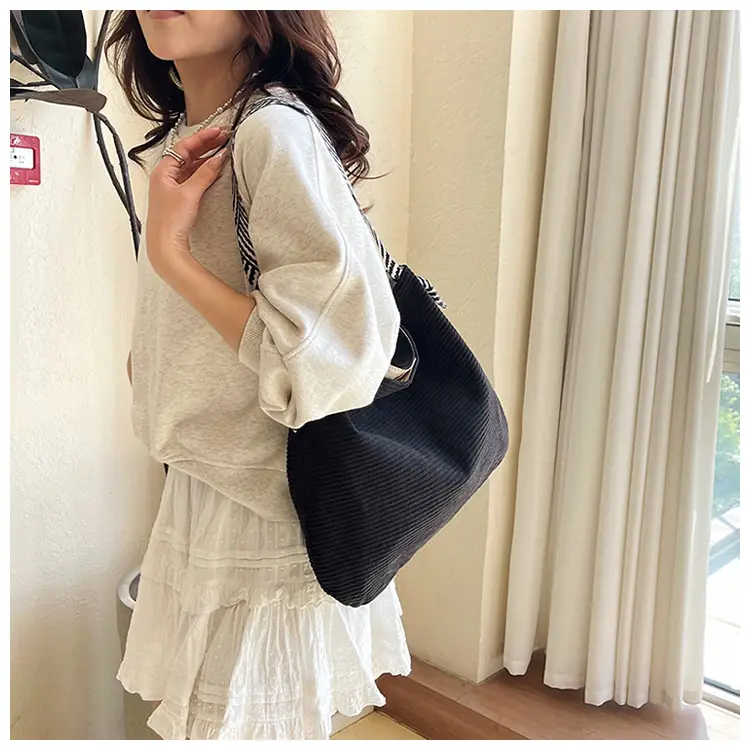 Women's Green Straw Shoulder Bag with Striped Strap — feature 26
