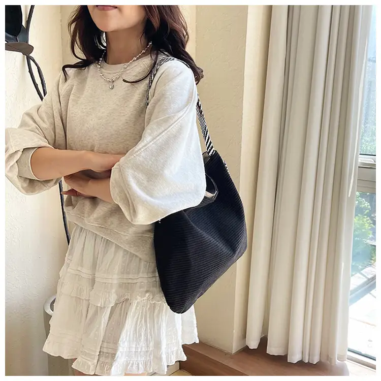 Women's Green Straw Shoulder Bag with Striped Strap — feature 27