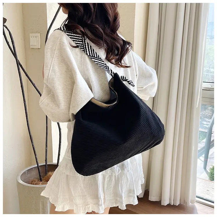 Women's Green Straw Shoulder Bag with Striped Strap — feature 28