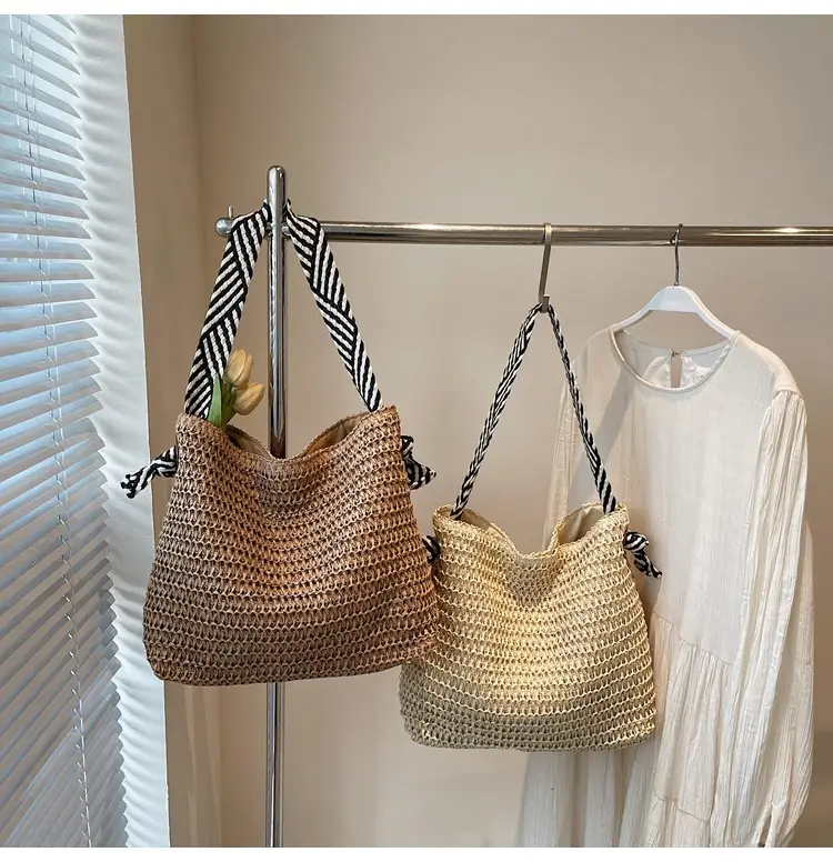 Crossbody Straw Woven Bag Large Capacity 2026 — feature 1