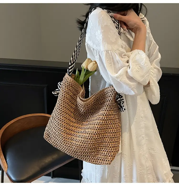 Crossbody Straw Woven Bag Large Capacity 2026 — feature 12