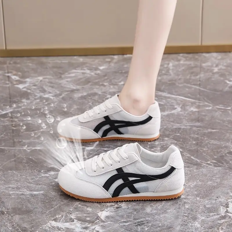 De Training Shoes Women's 2025 Summer New Retro Lightweight Breathable Running Mesh Forrest Gump Shoes Soft Sole Sports Shoes - Image 4