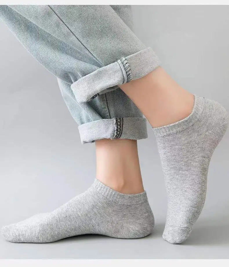 Zhuji Socks Men's Four Seasons Black and White Gray Boat Socks Shallow Mouth Men's Socks Breathable Deodorant Mid-Tube Socks Disposable Socks Wholesale
