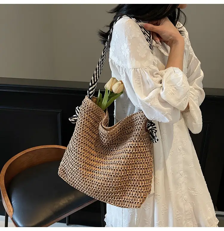 Women's Woven Crossbody Bag Large Capacity 2025 — feature 12