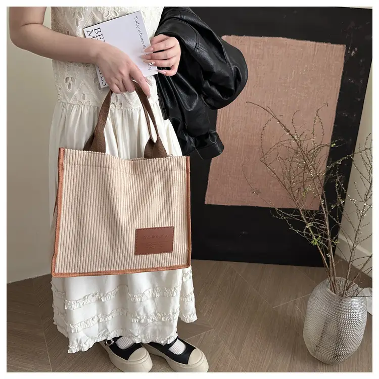 Large Capacity Literary Korean Tote Bag Green Brown — feature 12