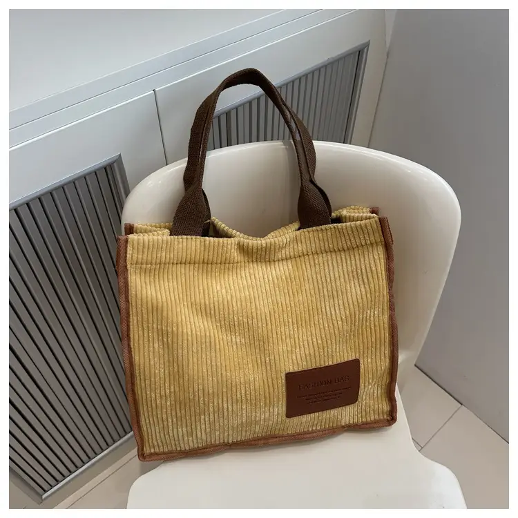 Large Capacity Literary Korean Tote Bag Green Brown — feature 25