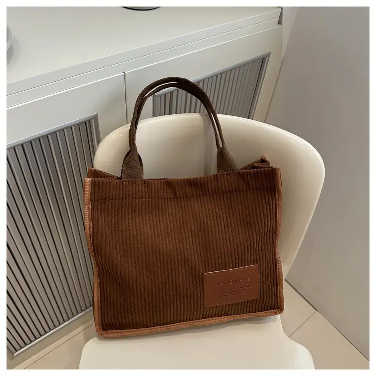 Large Capacity Literary Korean Tote Bag Green Brown — feature 28
