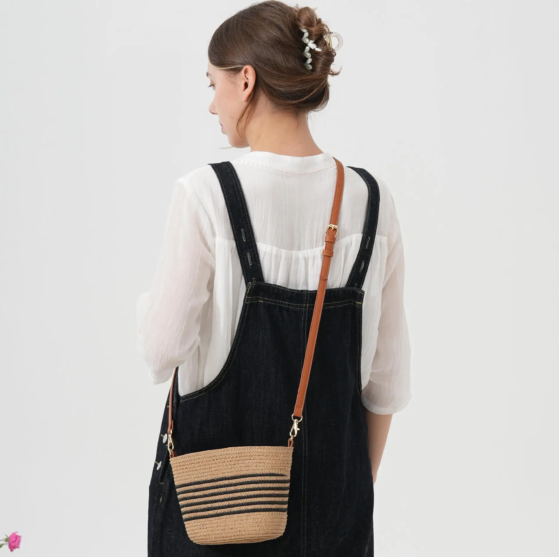 Straw Woven Crossbody Bag for Women - Image 5