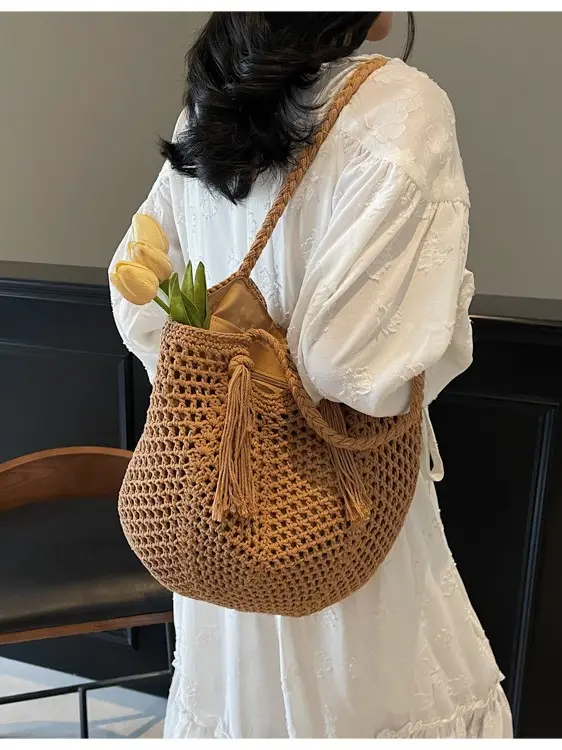 Women's Crossbody Straw Bag with Tassel Handle - Image 6