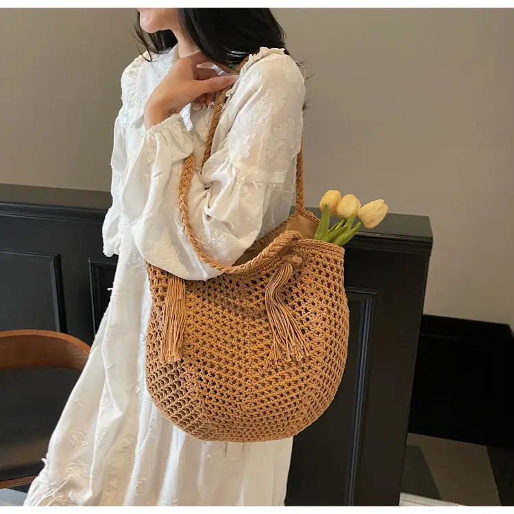 Women's Crossbody Straw Bag with Tassel Handle — feature 9