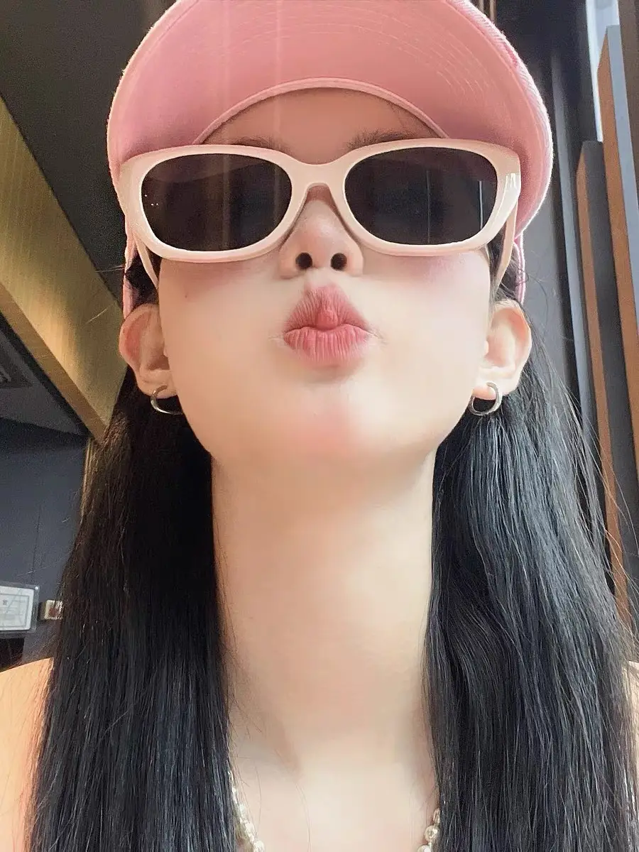 Women Acetate Sunglasses Pink Black Prescription — feature 8