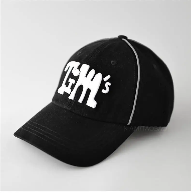 Men Women Contrast Letter Reflective Baseball Cap Black — feature 5