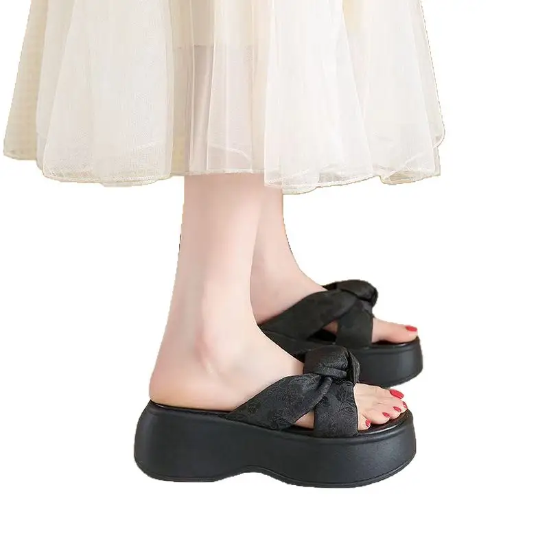 New Chinese-Style Women's Green Velvet Sandals with Thick Soles