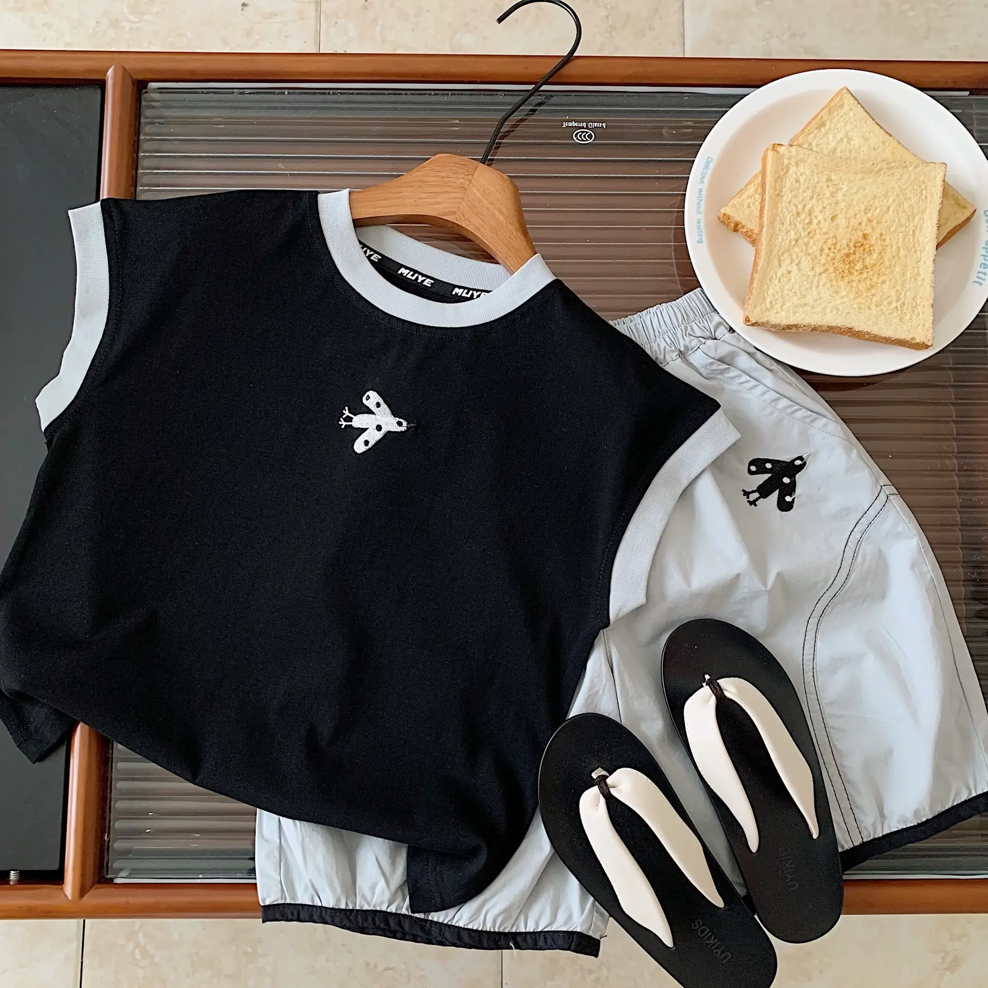 Muye Kids Sleeveless Summer Set Black White Shorts — feature 11