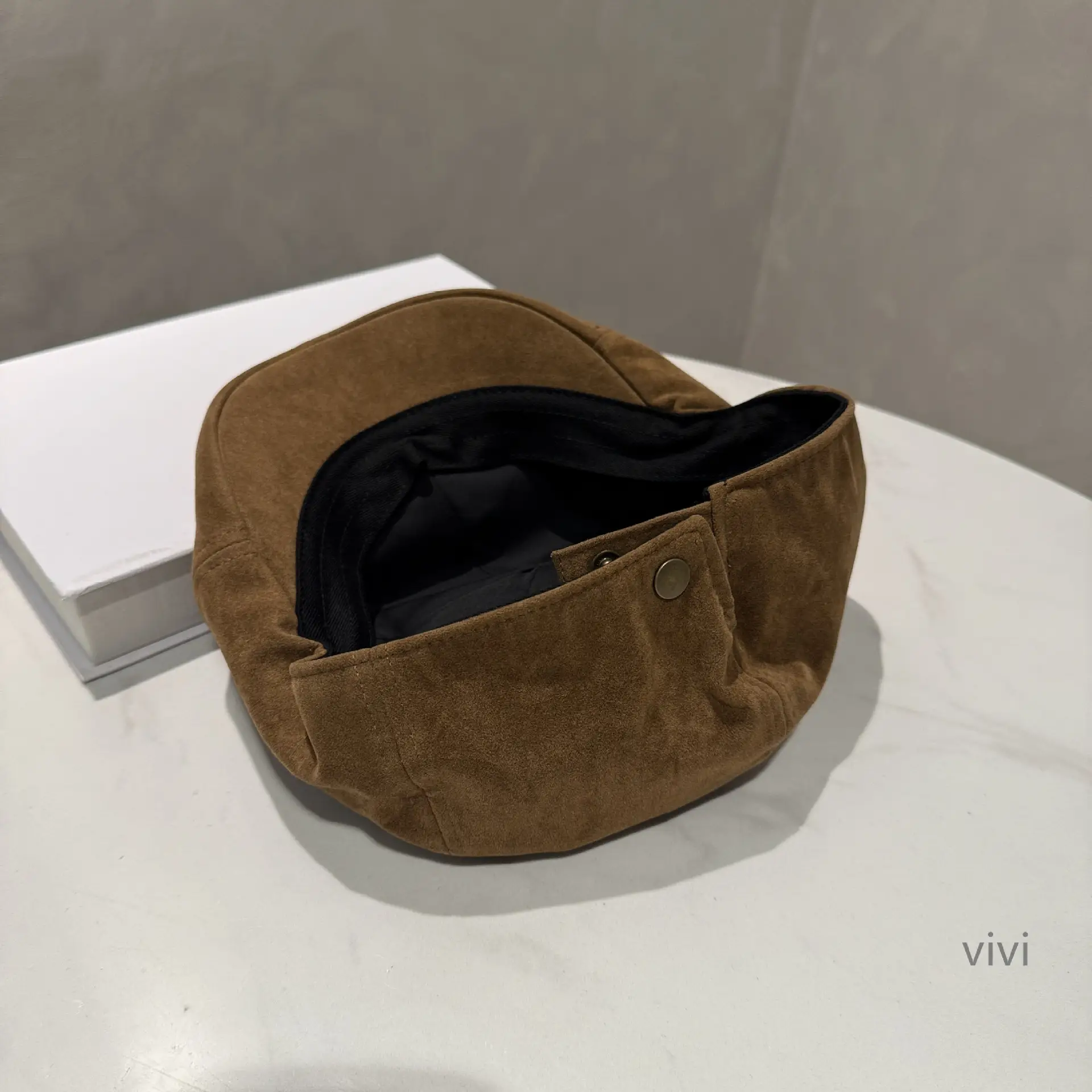 Women Retro Forward Cap Brown Reversible Newsboy Cap - Image 6