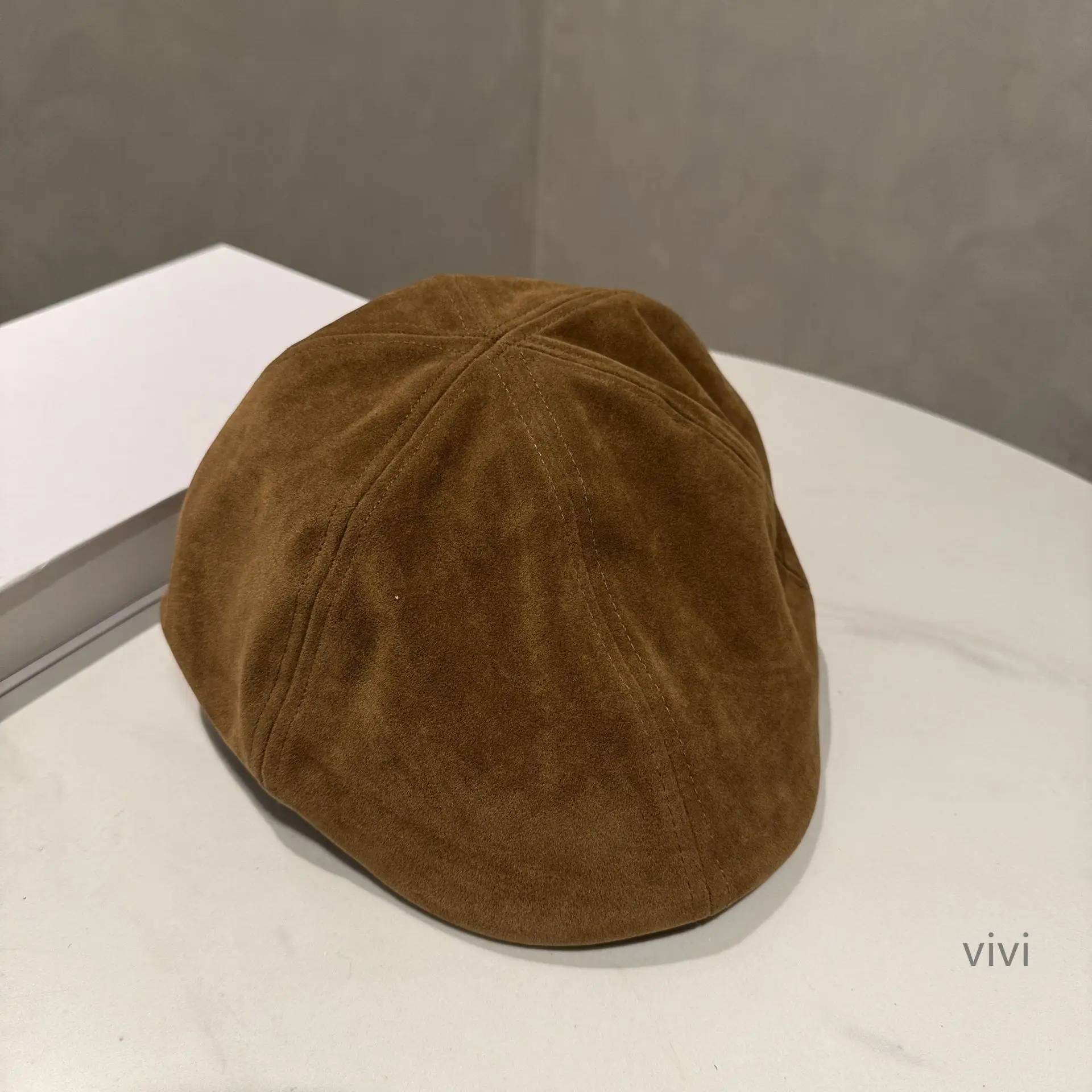 Women Retro Forward Cap Brown Reversible Newsboy Cap — feature 5