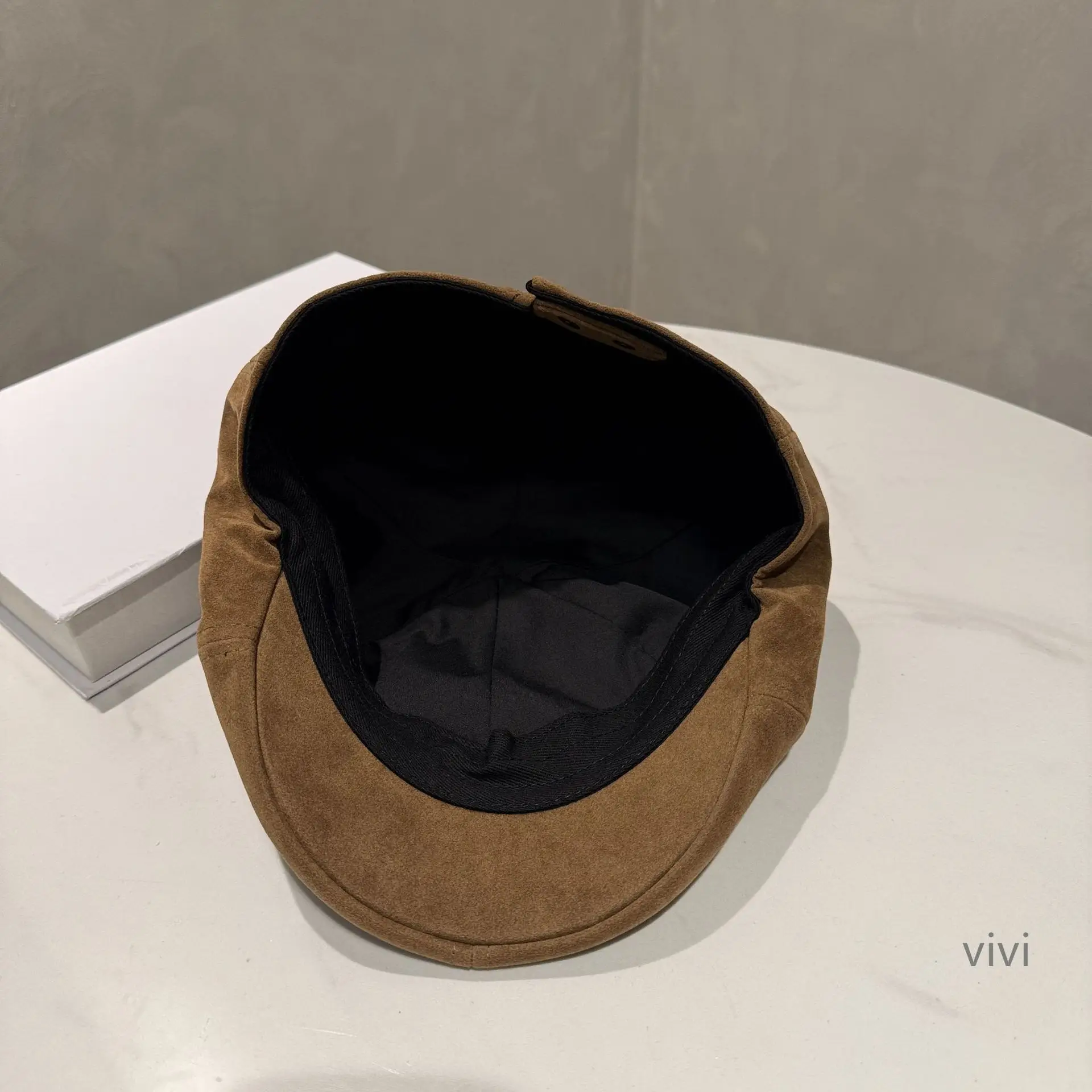 Women Retro Forward Cap Brown Reversible Newsboy Cap — feature 6