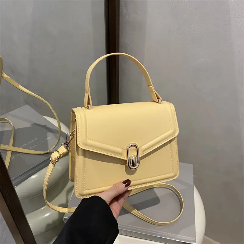 Nude Leather Shoulder Bag for Women 2025 - Image 9