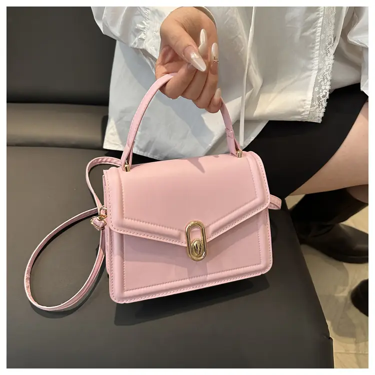 Nude Leather Shoulder Bag for Women 2025 — feature 15