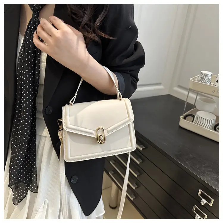 Nude Leather Shoulder Bag for Women 2025 — feature 16