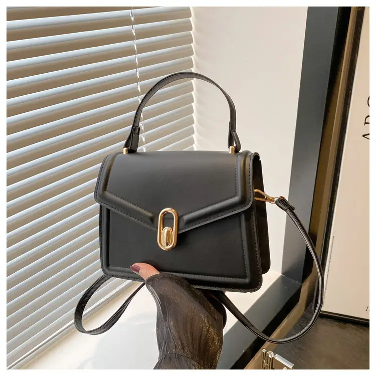 Nude Leather Shoulder Bag for Women 2025 — feature 26