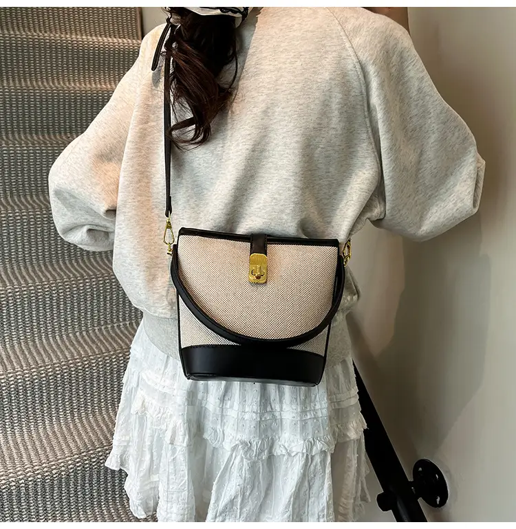 Women's Crossbody Bag with Gold Plated Lock 2025 — feature 39