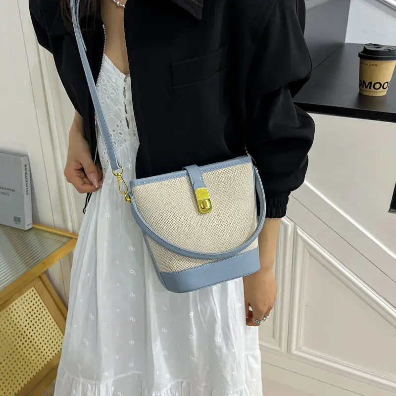 Women's Crossbody Bag with Gold Plated Lock 2025 - Image 3