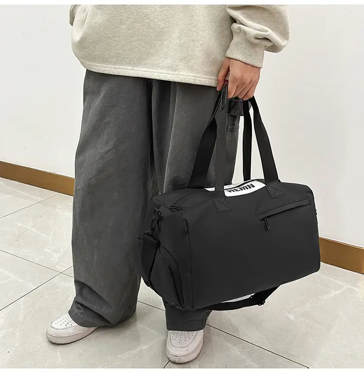 Large Capacity Fitness Travel Bag Anti-Splash Water Duffel — feature 25