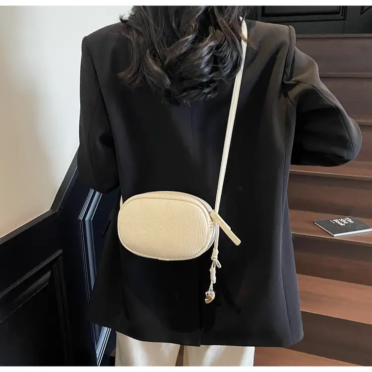 Beige Crossbody Phone Bag for Women Leather Luggage — feature 13