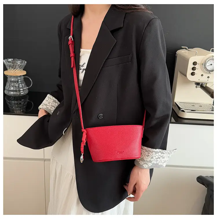 Yellow Leather Shoulder Bag for Women — feature 12