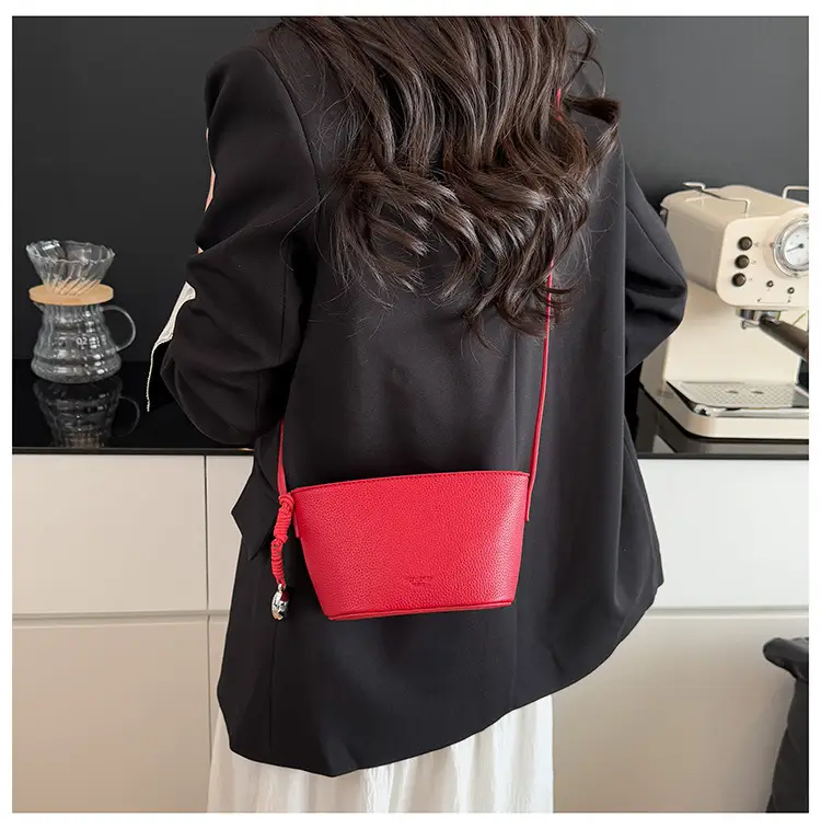 Yellow Leather Shoulder Bag for Women — feature 13