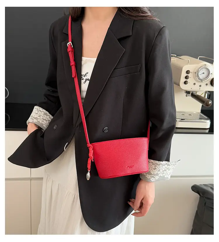 Yellow Leather Shoulder Bag for Women — feature 3