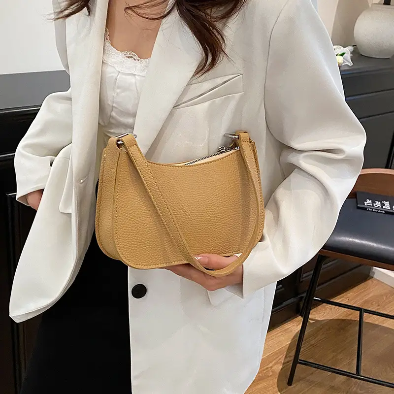 New Women's Pebbled Shoulder Bag with Armpit Design - Image 5