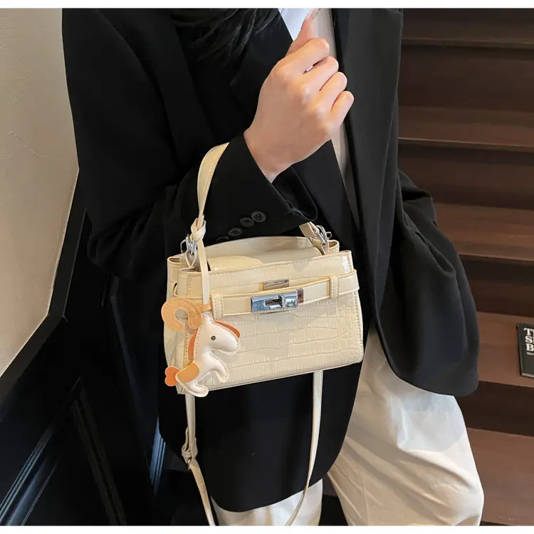 Women's Small Square Tan Shoulder Crossbody Bag 2025 — feature 11